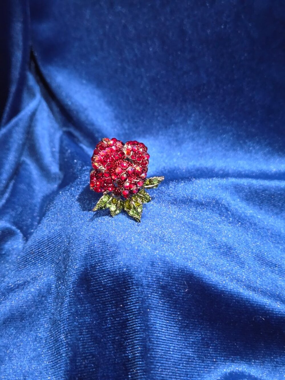 Vintage Red Rhinestones Rose Flower Stretch Ring Silver Tone